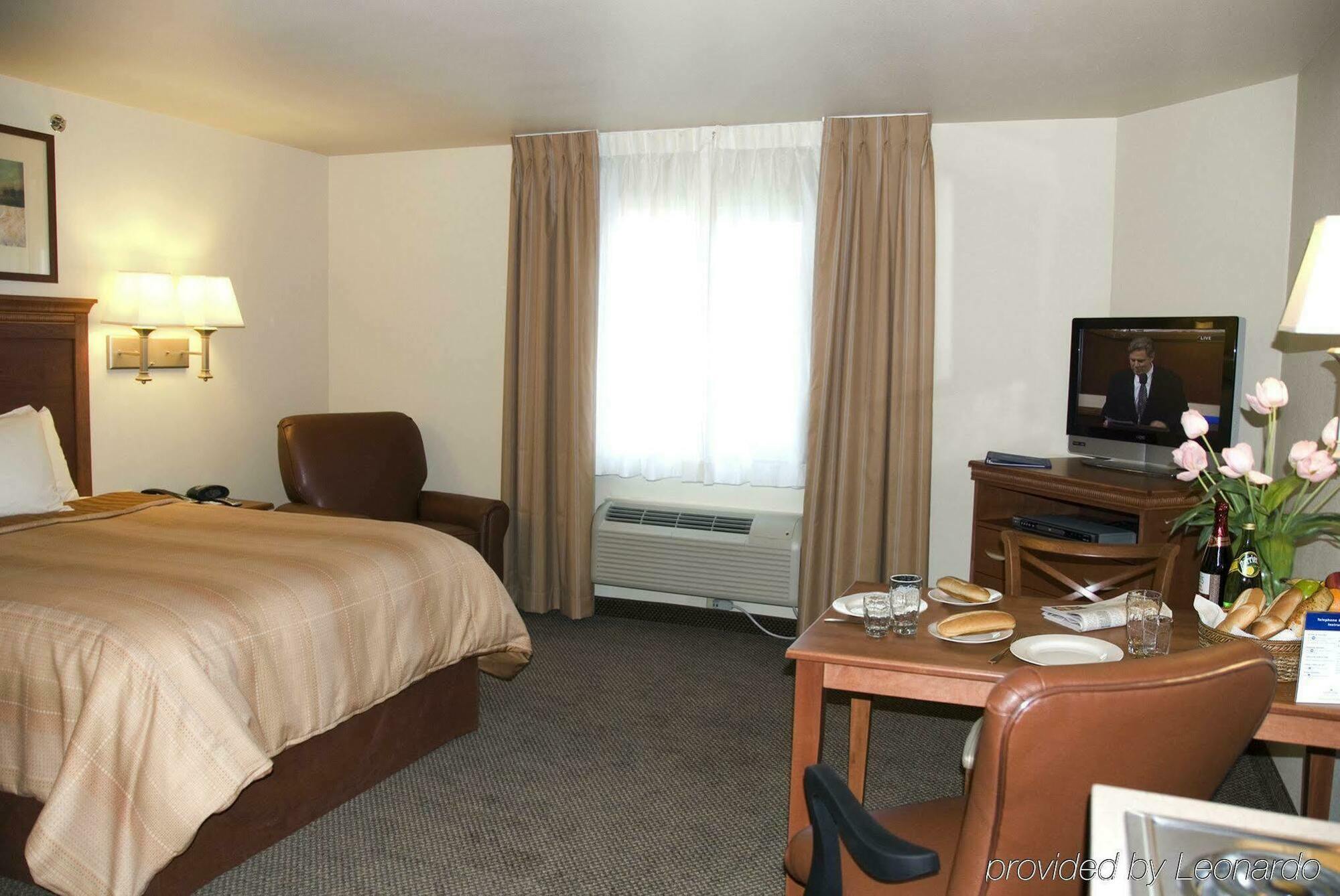 Candlewood Suites Springfield South By Ihg Exterior foto